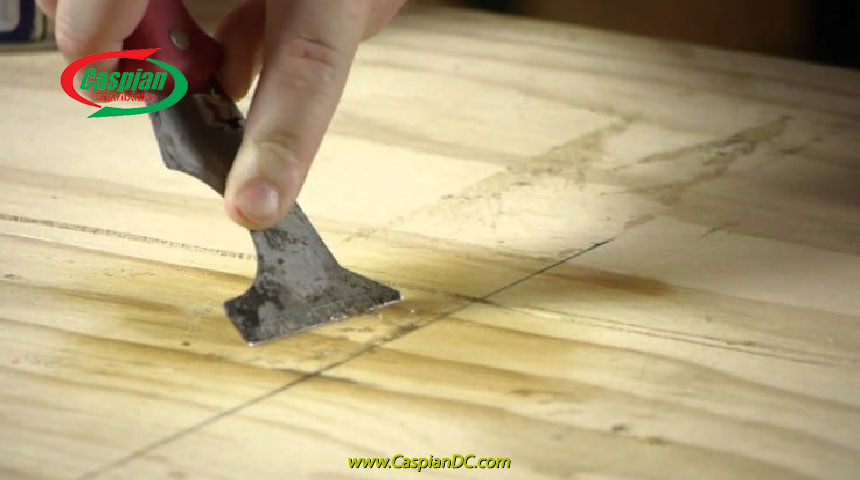 نحوه پاک کردن چسب چوب خشک شده از روی چوب